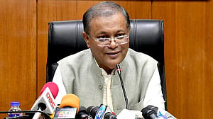 মোখার মতোই বিএনপির আন্দোলনও পাশ কাটিয়ে যাচ্ছে: হাছান