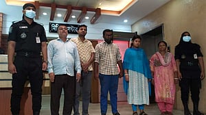 অপহরণ করে ফেইসবুকে ‘বিজ্ঞাপন’ দিয়ে শিশু বি‌ক্রি, গ্রেপ্তার ৫