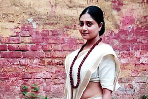 সড়কে প্রাণ হারালেন অভিনেত্রী সুচন্দ্রা