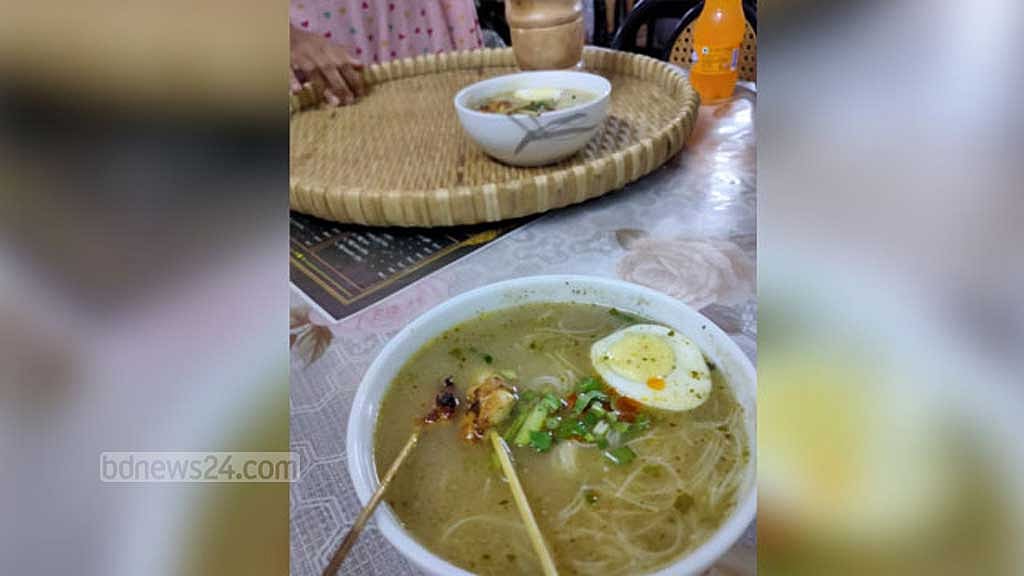 রাখাইন খাবারের রেস্তোরাঁ ‘ফালং জি’