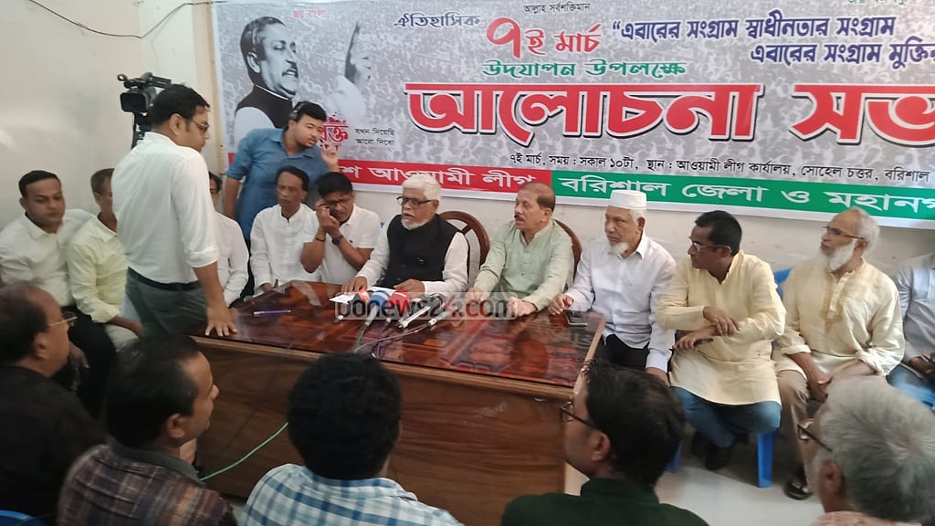 ‘নৌকা সমর্থকদের মারধরে’ গ্রেপ্তার ছাত্রলীগনেতা ছিলেন না, দাবি সাদিকপন্থিদের