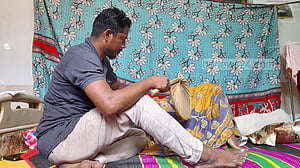 ‘আমার বউডা যে বাইচ্চা আছে, এইডাই অনেক’