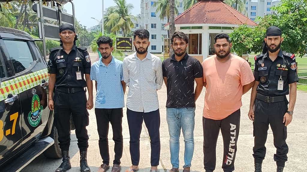 চট্টগ্রামে নিরাপত্তা প্রহরীকে খুনের ঘটনায় ‘জড়িত’ ৪ জন গ্রেপ্তার
