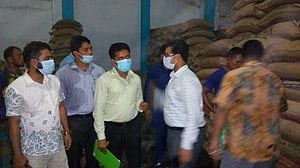 সরকারের চাল সংগ্রহে অসহযোগিতা, চাঁদপুরে ২ রাইস মিলের নিবন্ধন বাতিল