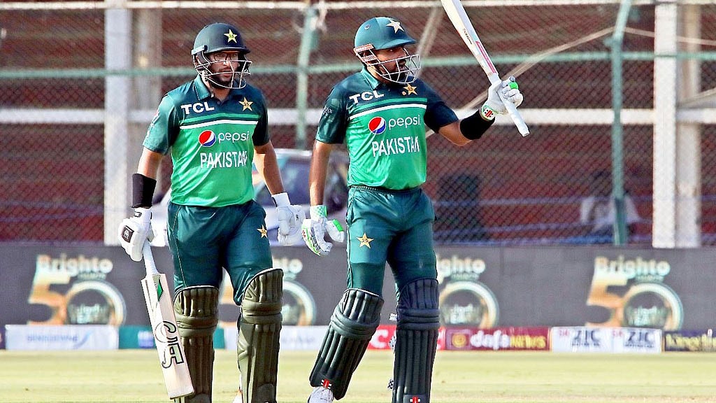 ‘ফখর কোনো কথাই বলে না, বাবর কখনও চুপ থাকে না’
