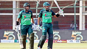 ‘ফখর কোনো কথাই বলে না, বাবর কখনও চুপ থাকে না’
