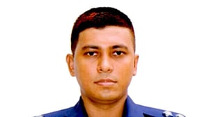 বরখাস্ত এএসপি সোহেলের বিরুদ্ধে পরোয়ানা