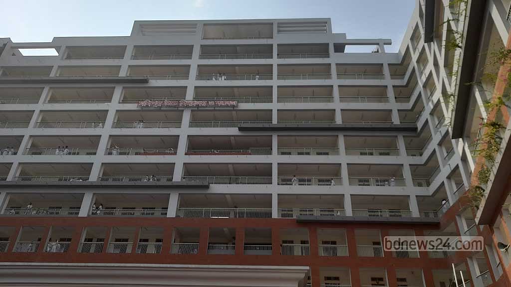 ঢাকার ডিসিকে সভাপতি করে মনিপুর স্কুলের অ্যাডহক কমিটি