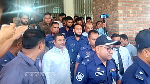 ডিএনএ টেস্ট: সেই শিশুর বাবা বড় মনির নন, আপিল বিভাগে জামিন