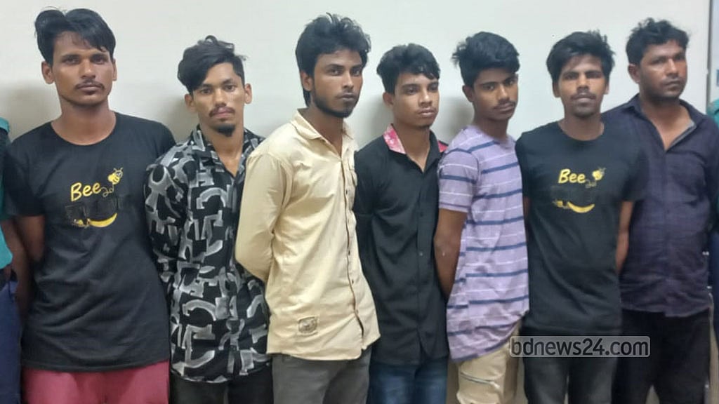 পাহাড়তলীতে দুই যুবক খুনের ঘটনায় গ্রেপ্তার ৮