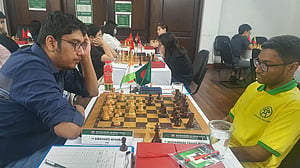 একই দিনে দুই গ্র্যান্ডমাস্টারকে হারালেন বাংলাদেশের ফাহাদ