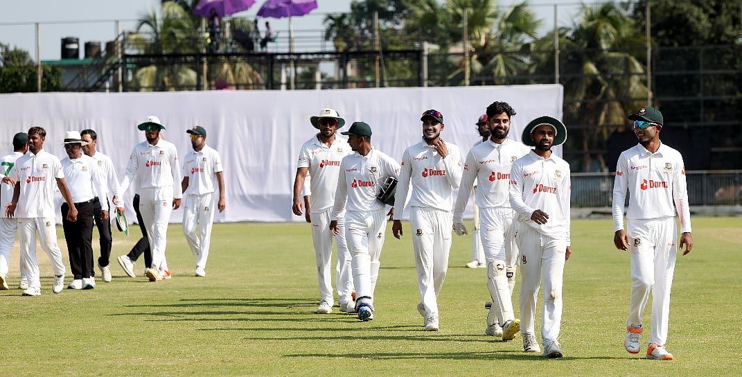 তানভির-সাইফের স্পিনে সম্ভাবনা জাগিয়েও পারল না বাংলাদেশ