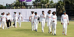তানভির-সাইফের স্পিনে সম্ভাবনা জাগিয়েও পারল না বাংলাদেশ
