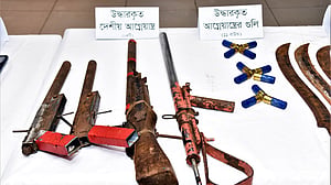 গরু ব্যবসায়ীদের ট্রলারে ডাকাতি, গ্রেপ্তার ৭
