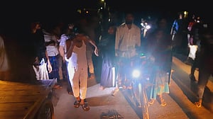 রাজশাহীতে মাটিবাহী ট্রাক্টর চাপায় ভ্যানচালক নিহত
