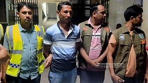 চুয়াডাঙ্গায় ‘পাচারকারী’দের গোলযোগ, প্রায় দেড় কোটি টাকার স্বর্ণ জব্দ