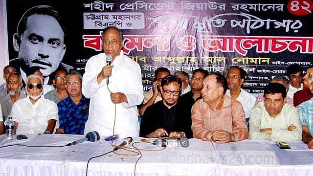 অর্থনীতি ‘দেউলিয়া’ হয়ে গেছে, মানবাধিকার নেই: নোমান