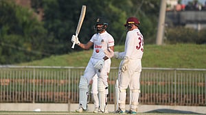 সাদমান-শাহাদাত-ইরফানের ব্যাটে বাংলাদেশের লড়াই
