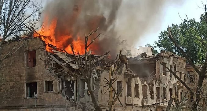 ইউক্রেইনের ক্লিনিকে রাশিয়ার ক্ষেপণাস্ত্র হামলা, নিহত ২