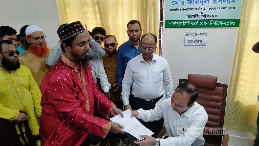 গাজীপুর সিটি নির্বাচন থেকে সরে দাঁড়ালেন ‘বিদ্রোহী’ মামুন মণ্ডল