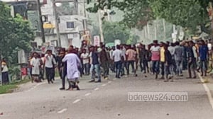 সিরাজগঞ্জে এমপি ও মেয়র গ্রুপের সংঘর্ষে আহত ১০