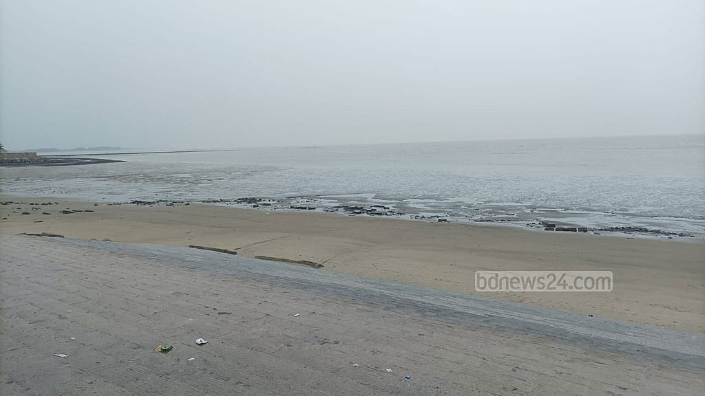 জলোচ্ছ্বাসের মাত্রা ‘সহনীয়’, ক্ষতির তথ্য পাইনি: দুর্যোগ প্রতিমন্ত্রী