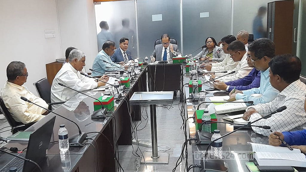 আজমতের দুঃখ প্রকাশে সিইসি সন্তুষ্ট