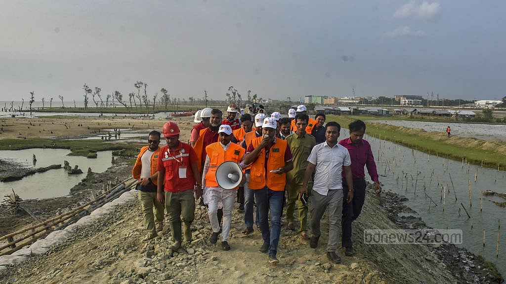 চট্টগ্রামের ৬ উপজেলার আড়াই লাখ মানুষকে নিরাপদ স্থানে নেওয়ার প্রস্তুতি