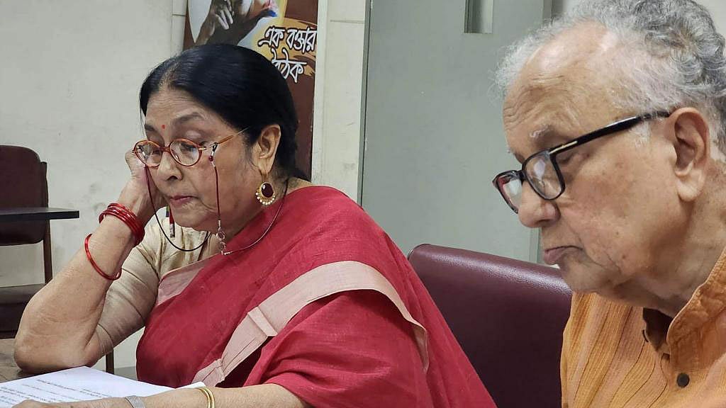 'লাভ লেটারস’ নিয়ে মঞ্চে আসছেন রামেন্দু, ফেরদৌসী