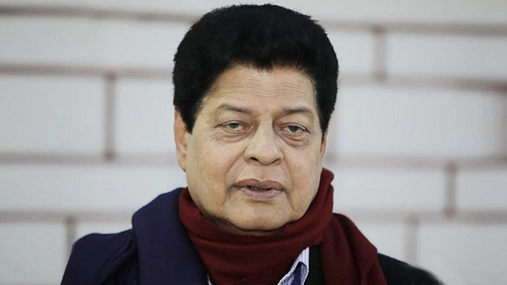 নায়ক ফারুকের মৃত্যুতে ফেইসবুক যেন শোকবই