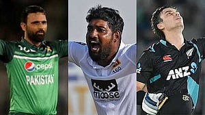 মাস সেরার লড়াইয়ে ফখর-জয়াসুরিয়া-চাপম্যান