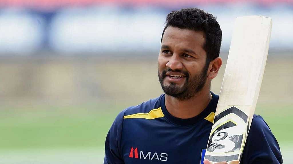 ২ বছর পর ওয়ানডে দলে করুনারত্নে