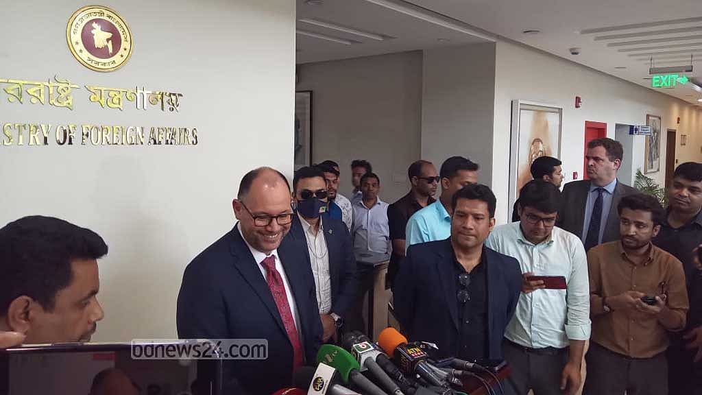 ভিসা নীতি: আওয়ামী লীগ, বিএনপি ও জাপার সঙ্গে পিটার হাসের বৈঠক