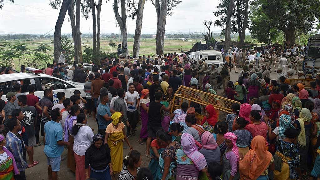 মণিপুরে রাহুল গান্ধীর গাড়িবহর আটকাল পুলিশ, কংগ্রেসের প্রতিবাদ