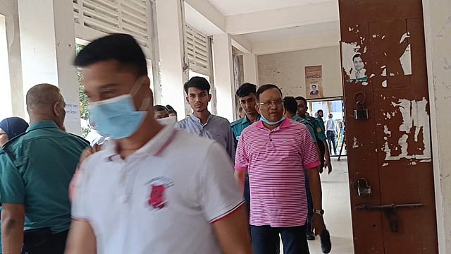 অবৈধ সম্পদের মামলায় ডিআইজি মিজানের ১৪ বছর সাজা