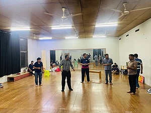 ‘তাজমহলের টেন্ডার’ মঞ্চে আনছে কণ্ঠশীলন