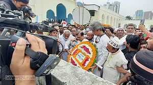 সিরাজুল আলম খানের শেষ শ্রদ্ধায় খেদ, প্রাপ্য সম্মান পাননি তিনি