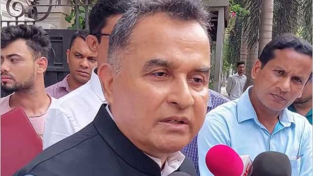 আমি জানি গরিব হওয়াটা কত কষ্টের: অর্থমন্ত্রী