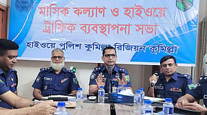 চাঁদাবাজি ঠেকাতে প্রয়োজনে পশুবাহী গাড়ি পুলিশ পৌঁছে দেবে