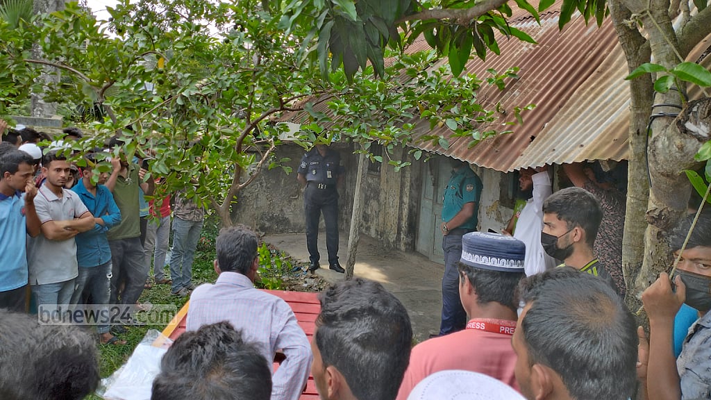 বরিশালে কলেজছাত্র ও অটোচালকের মরদেহ উদ্ধার