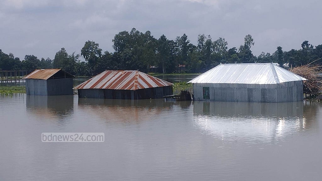 কুড়িগ্রামে চরাঞ্চলে প্লাবন, পানিবন্দি কয়েক হাজার পরিবার