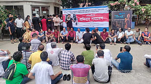উত্তপ্ত নাট্যাঙ্গন, ‘মেয়াদ উত্তীর্ণ’ মোড়লগণ