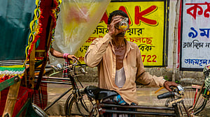 ফের তপ্ত ঢাকা
