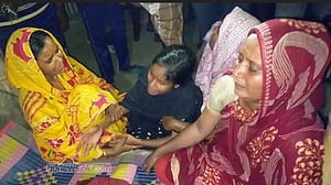 মেহেরপুরে বিদ্যুৎস্পৃষ্টে মা-মেয়ের মৃত্যু, পরিবারের সন্দেহ ‘আত্মহত্যা’