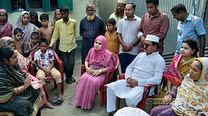 নিহত সাংবাদিক নাদিমের মেয়ের পড়াশোনার দায়িত্ব নিল জেলা পরিষদ