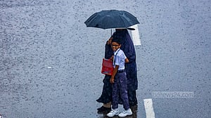 আষাঢ়ে বৃষ্টির বাগড়া, তবুও স্বস্তি