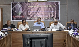 দেশে প্রাপ্য সম্মান পাননি অর্থনীতিবিদ নুরুল ইসলাম, স্মরণসভায় খেদ