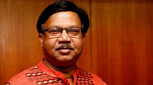 শিল্পকলায় লাকীই সব?