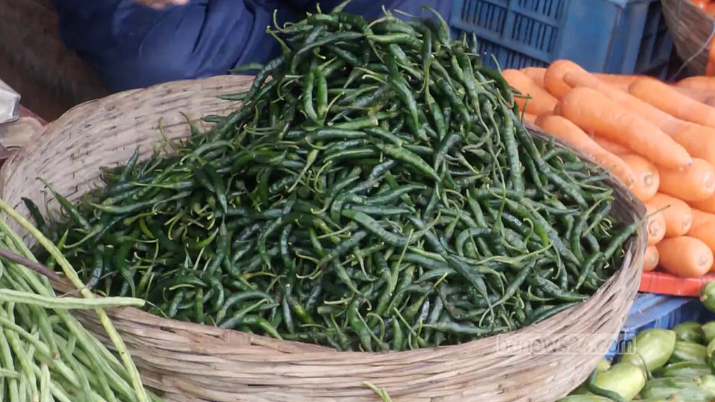 ঈদের বাজারে কাঁচামরিচ ৭০০ টাকা