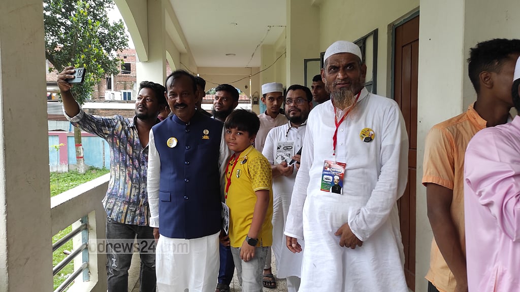 গোপালদী পৌর ভোট: নৌকার মেয়র প্রার্থীর বিরুদ্ধে নানা অভিযোগ